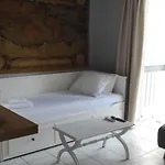 Διαμέρισμα Parastaseis