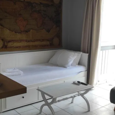 Apartament Parastaseis