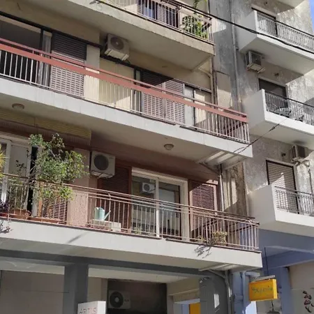 Parastaseis Apartment *