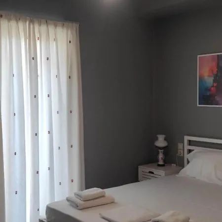 Apartment Parastaseis *