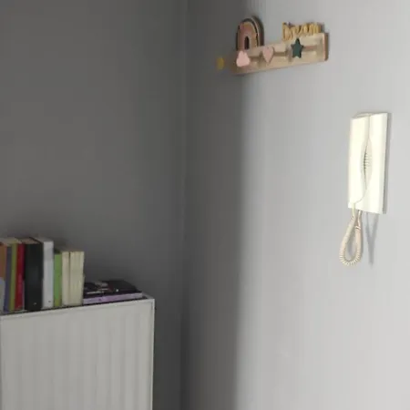 Apartment Parastaseis